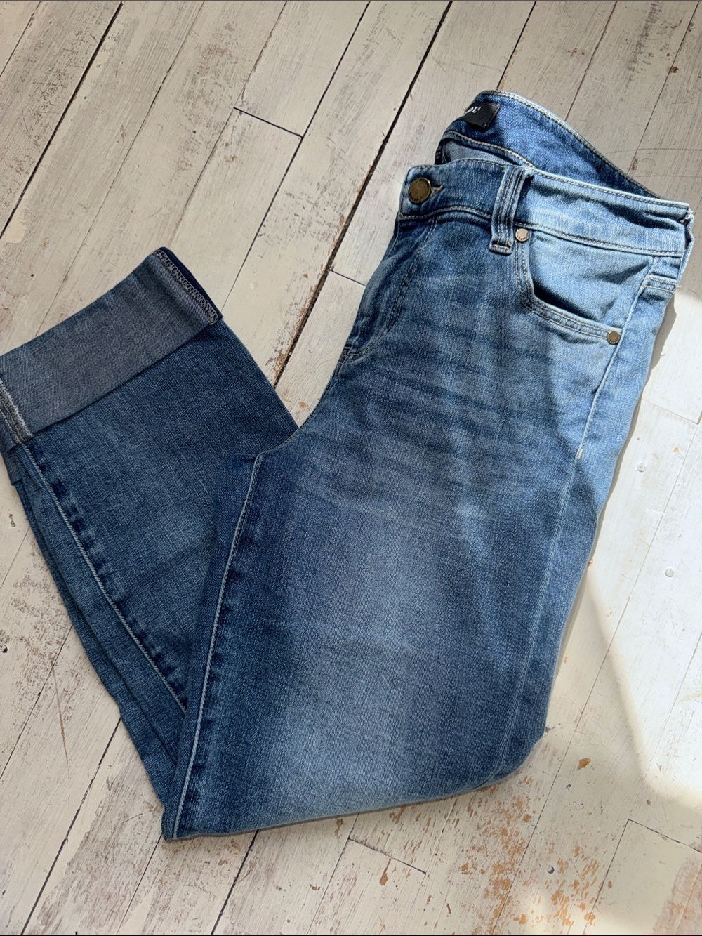 Liverpool Jeans Company Women's Skinny Jeans Capris in Faded Blue